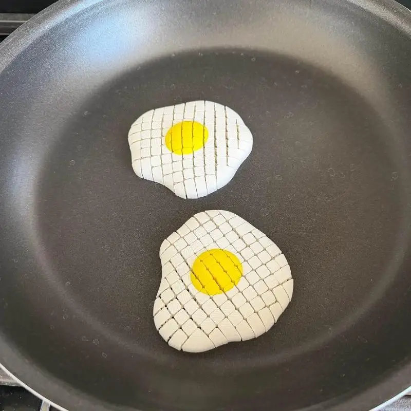 Articulated Fried Egg Fidget T - огляд і ціна 3D Printing Food
